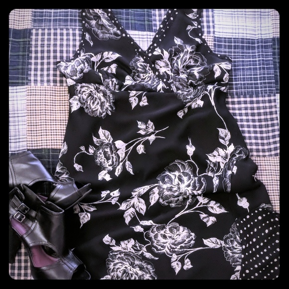 AGB Dresses & Skirts - Floral and Polk a dot dress